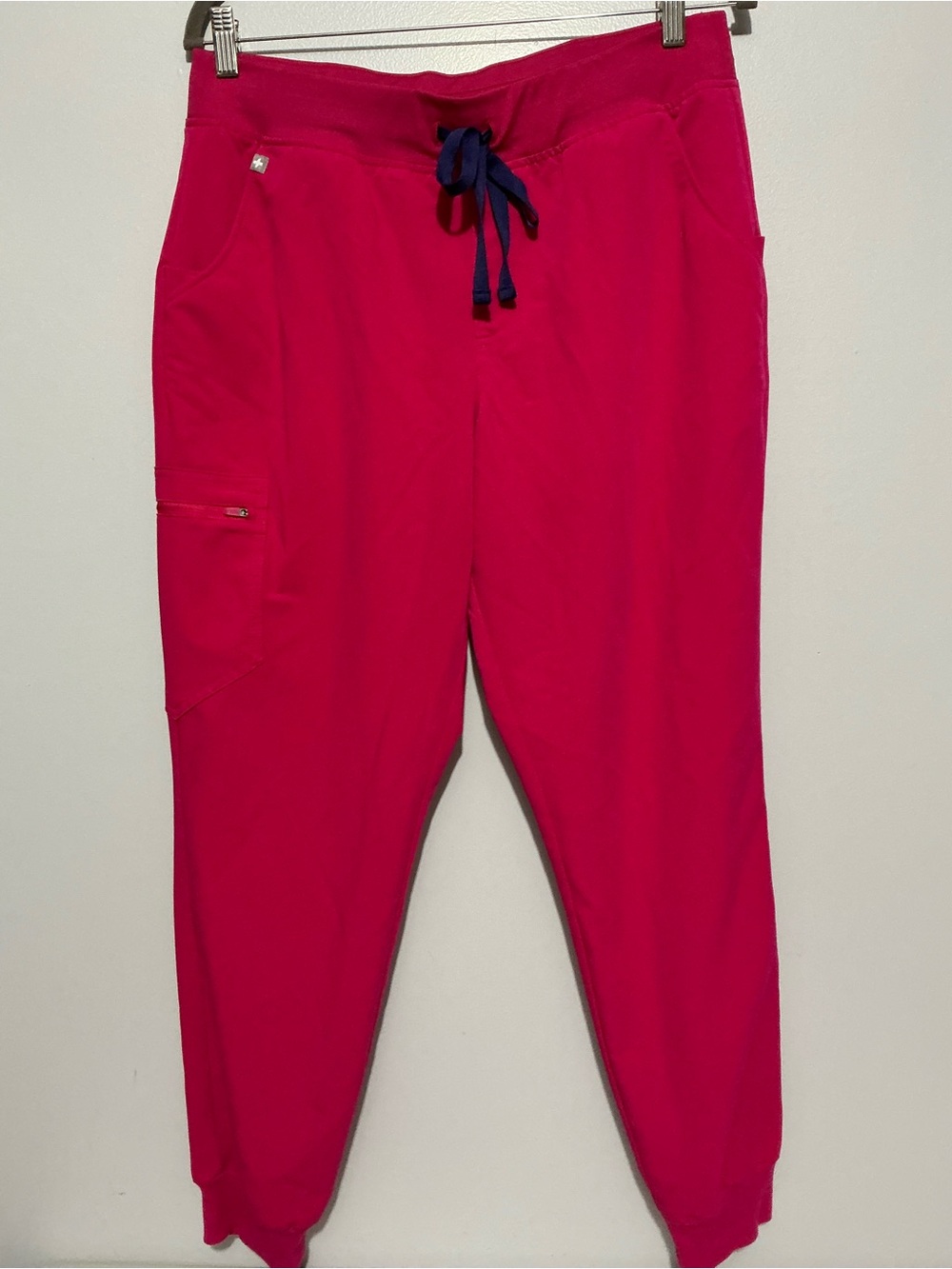 Figs Hot Pink scrub Pants with Navy Drawstring size L